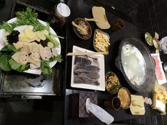 -宽板凳老灶火锅(南礼士路店)