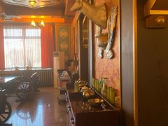 -白鹿苑蒙餐(鄂温克宾馆店)