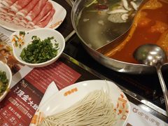 -呷哺呷哺(世贸.工三店)