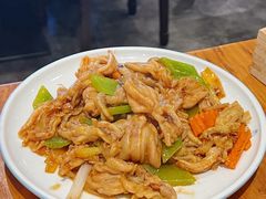 红烧鸭掌-新興传承烤鸭