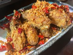 蒜香风沙鸡翅-馬蘭花開(车站大道店)