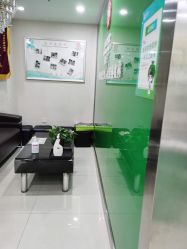 -苗医生专业祛痘·皮肤管理