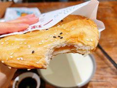 甜大饼-弄堂咪道-饭香·面香·馄饨香(钦州北路田尚坊店)
