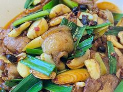 -有红鸡毛店·川菜(建设路店)