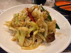 -乡村馕坑肉·烧烤·新疆菜·本地人更爱吃(阿勒泰首店)