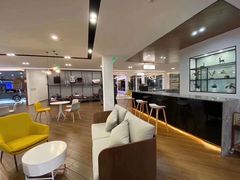 -宁波宝信宝马4S店(江北日湖店)
