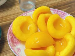 黄桃罐头-黑皮酸菜鱼(三山街店)