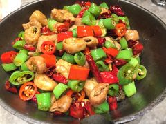 鹅卵石爆肥肠-老板恋上鱼(恒隆广场店)