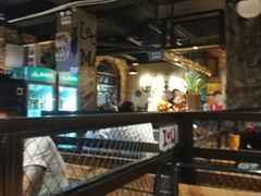 面包甜点陈列柜-悦屋老板娘的烤肉店(紫薇田园店)