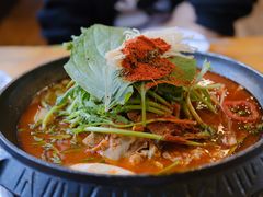 土豆排骨火锅-喇喇排骨火锅·传统韩式脊骨汤(望京西园总店)