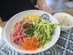 -鲁毓鲜蓬莱小面(黄山路店)