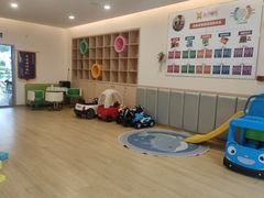 -金点蒙氏国际教育(悠然校区)