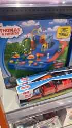 -逝水玩具折扣店