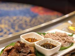 -白鹿苑蒙餐(鄂温克宾馆店)