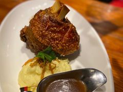 -1886德国汽车餐厅(外滩十六铺码头店)