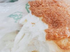 椰蓉面包-钟楼大面包