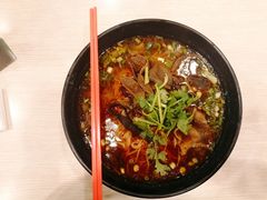 -辣妹子麻辣烫