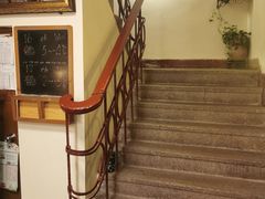 用餐区-JINNS锦时 steak&pizza(浸信会礼拜堂旧址店)