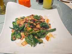 -新天明砂锅鱼头煲