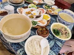 -桥香园云南过桥米线(金马碧鸡店)