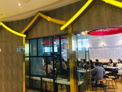 门面-舌尖尖传统小吃(万达店)