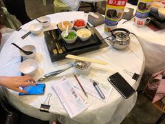 -鲜入围煮花胶鸡海鲜火锅