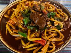 -吐尔逊拌面美食