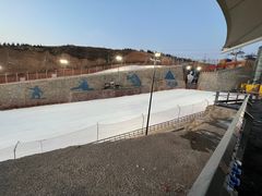 -采薇庄园四季滑雪场