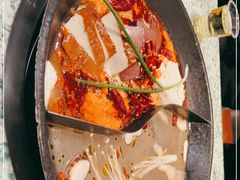 -肖婷姐大铁锅重庆火锅(南湖店)