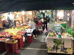 -六合夜市