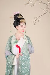 -盘子女人坊古装写真摄影(厦门总店)