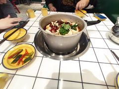 -晓彭肥肠鸡·泡椒鸡火锅(水木天地店)