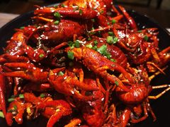 -巴厘龙虾·榜首油焖大虾(音乐学院·沿江酒馆店)
