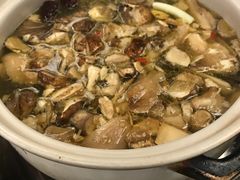 -东巴谷野生菌火锅餐厅