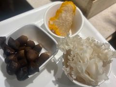 -雍和会海鲜姿造自助(湖东路店)