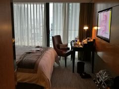 -珠海拱北口岸希尔顿欢朋酒店