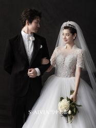 -雪中彩影婚纱摄影·微光艺术中心