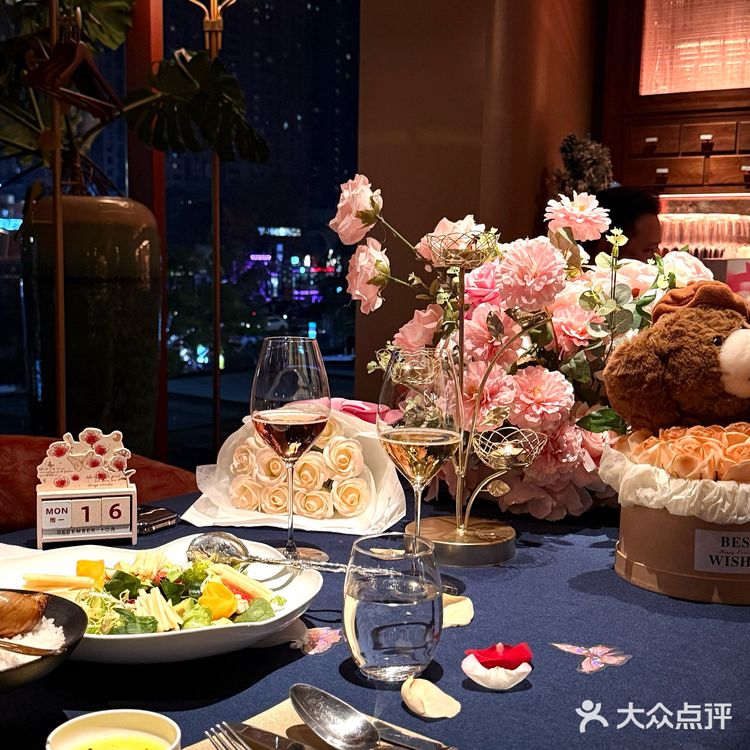 反复爱上的约会餐厅🍽️