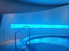 -涨巢·潮玩水疗局