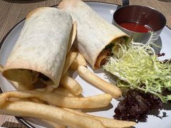牛油果烤鸡肉卷饼-Maxpoint Kitchen 西餐咖啡(乐峰广场店)
