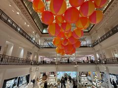 -乐蓬马歇百货公司(Rive Gauche)