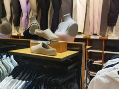 -lululemon(上海浦东IFC店)