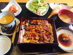 鳗鱼盖饭定食-自由之丘