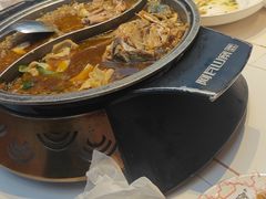 -阿瓦山寨·湘菜现炒·剁椒鱼头王(咸阳总店)