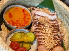 猪颈肉-NAYA·亚洲泰菜(欢乐港湾店)