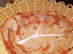 手抓饼-胖哥俩肉蟹煲(济南世茂国际广场店)