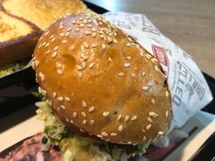 -The Habit Burger Grill 哈比特汉堡(复兴soho店)