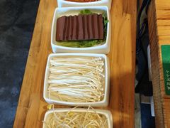 -小小河边鱼(天润城店)
