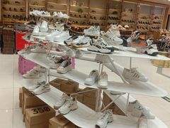 -云柏鞋业(十里堡店)