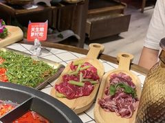 -热火朝天鲜切牛肉火锅(南强街巷店)